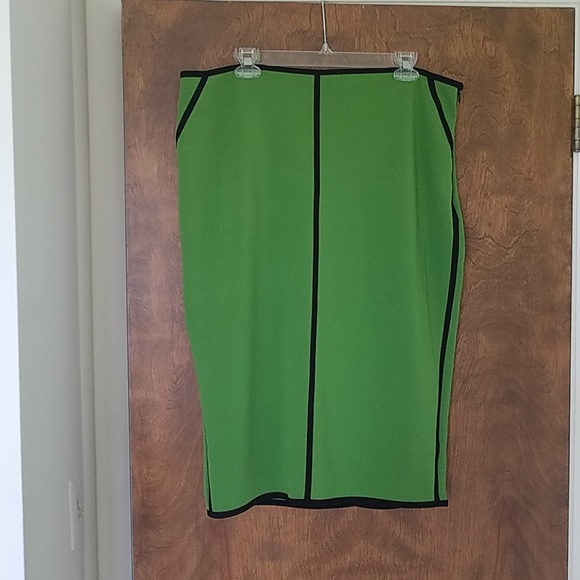 Skirt - Picture 1 of 3